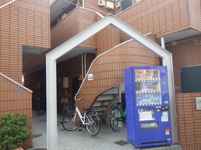 リエス稲田堤206号室 エントランス