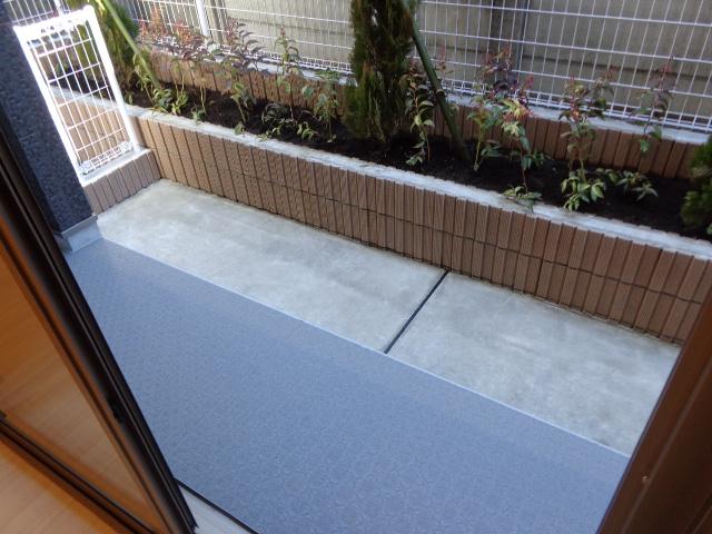 ナディア平塚Ⅱ00101号室 専用庭