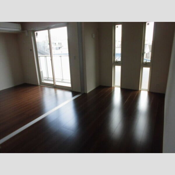 グリーングラス303号室 洋室