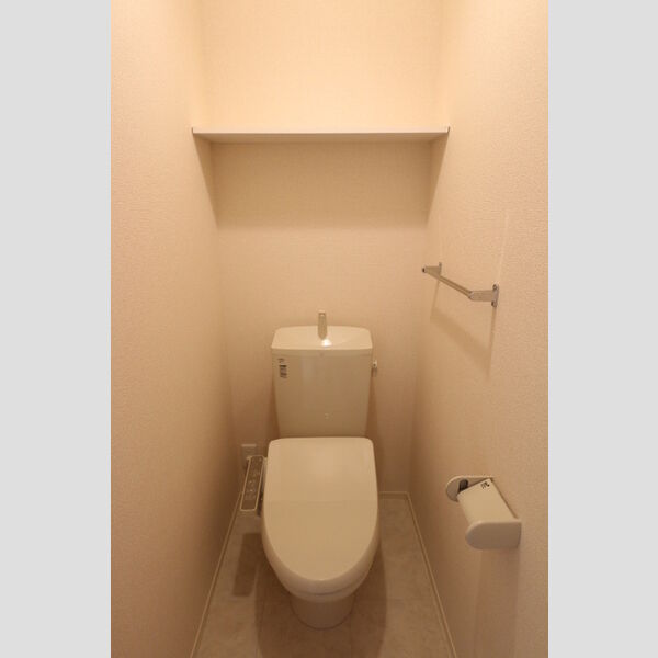 クレール相模原205号室 トイレ