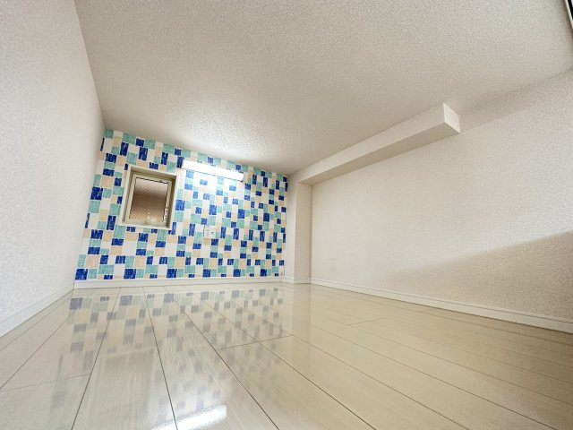 ユナイト和田町スワロフスキー102号室 寝室