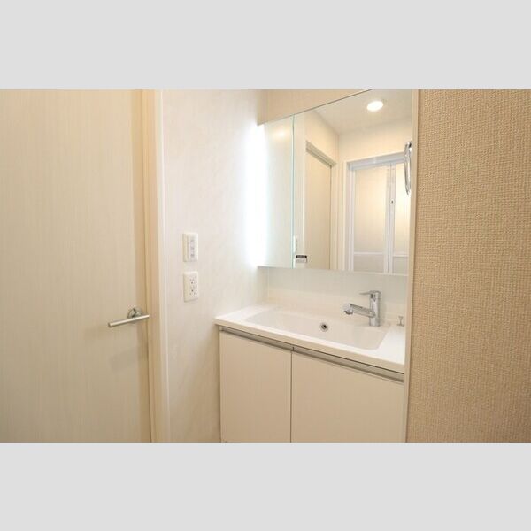 フォレストおおたか　Ⅱ 洗髪洗面化粧台