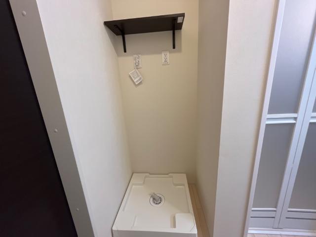 アイリス新鎌ヶ谷201号室 洗濯機置き場