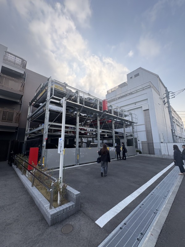 ＬＯＣ’Ｓ　ＭＵＳＡＳＨＩＮＡＫＡＨＡＲＡ3階 駐車場