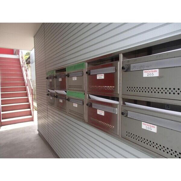 Gemini East & West エントランス