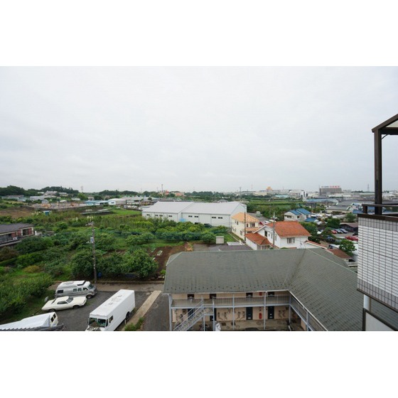 グリーンヒルズすずかけ台0502号室 眺望