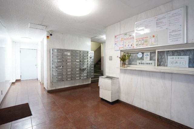 ニュー池尻マンション5階 エントランス