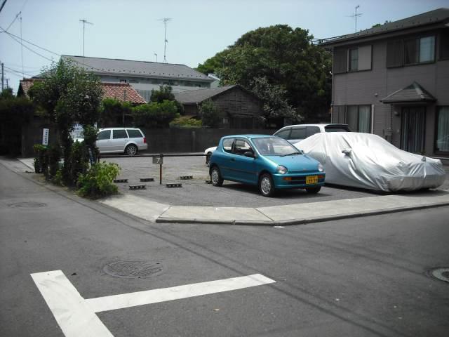 リーベ本鵠沼 駐車場