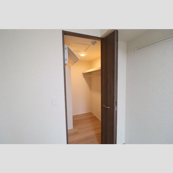 アメニティ 本千葉 ウォークインクローゼット