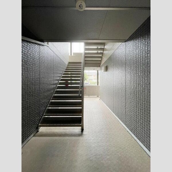 ルシエール氷川 エントランス