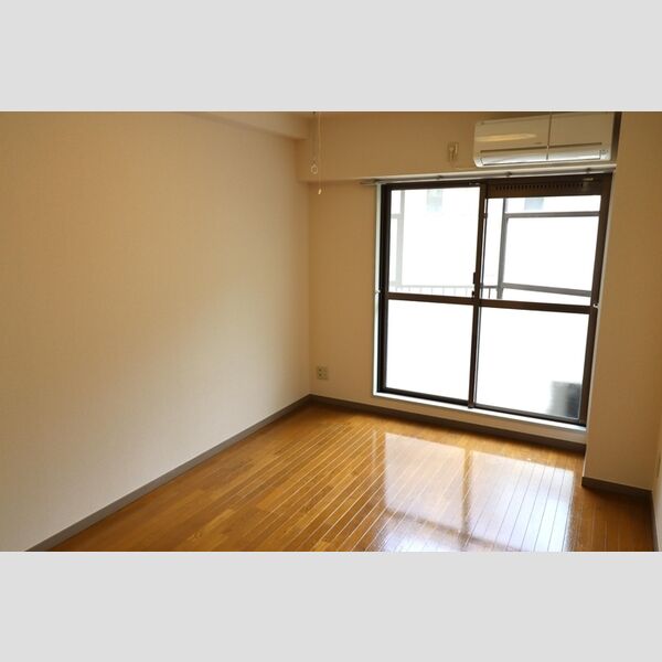 ジュネス西生田307号室 洋室