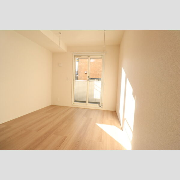 アンソレイエⅡ202号室 洋室5.8帖