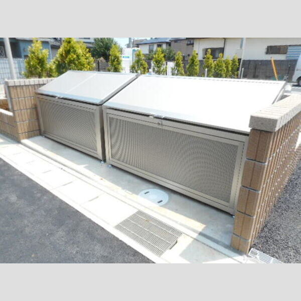 オアシスタナカA102号室 入居者様専用ゴミストッカー