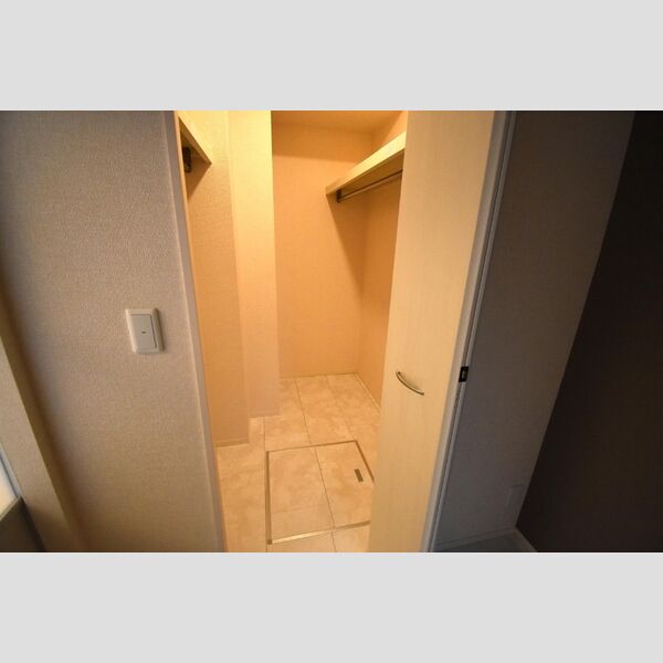 グランメゾン北野113号室 ウォークインクローゼット