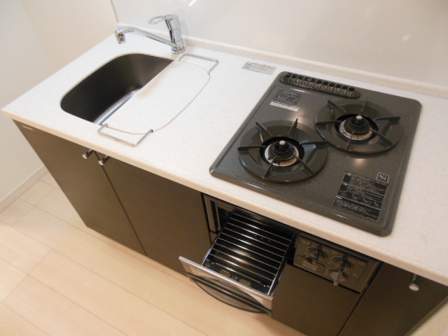 グランド・ガーラ新横浜South5階 ２口ガスコンロ・グリル付き