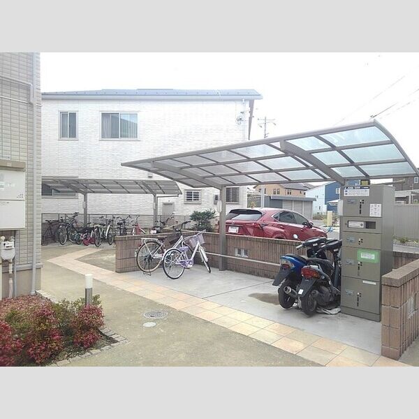 リヴィール　ソワ　Ⅱ 駐輪場