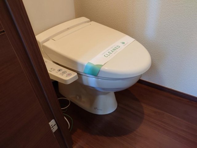 ＲＡＹ　ＨＯＵＳＥ トイレ