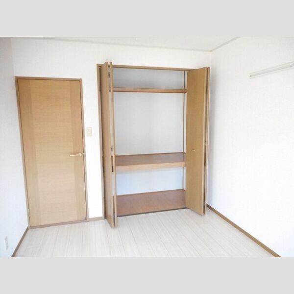 サニーコート久保田 物入れ