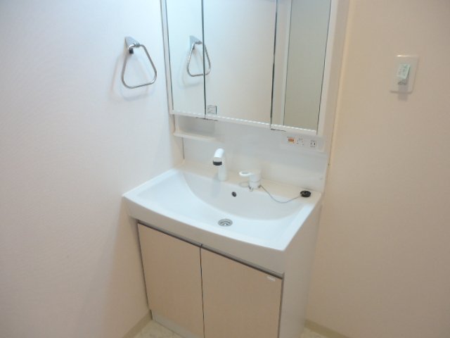 ルーモス 洗髪洗面化粧台（イメージ）