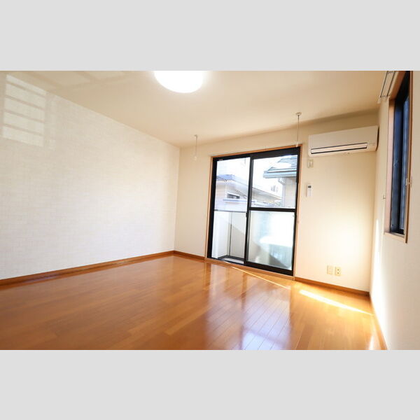 サンピラー リビング