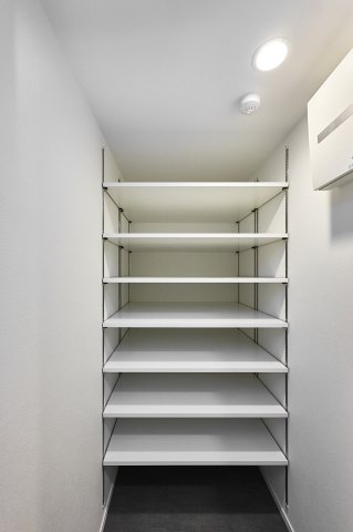 プラウドフラット清澄通り907号室 収納