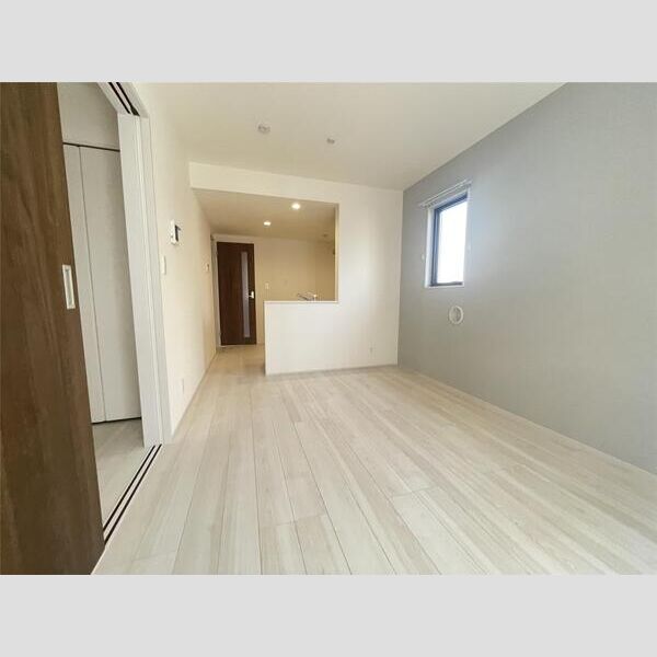 リーブルファイン足立南花畑 リビング