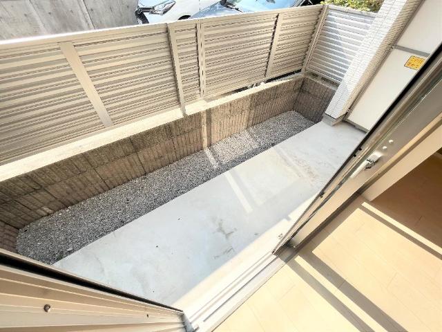 Grande Terre（グランテール）103号室 専用庭