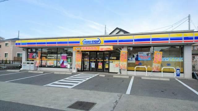 ブルームハウスＣ棟2階 ミニストップ豊田本郷店