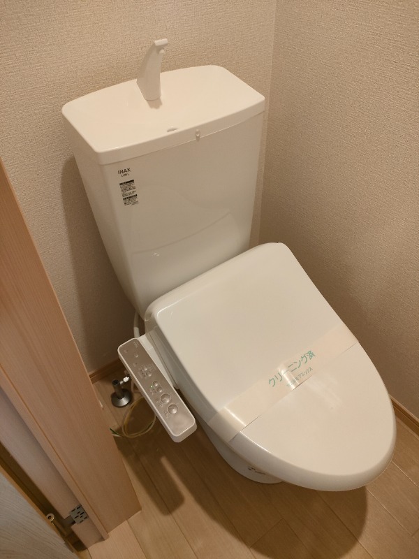 メールダジュール1階 トイレ