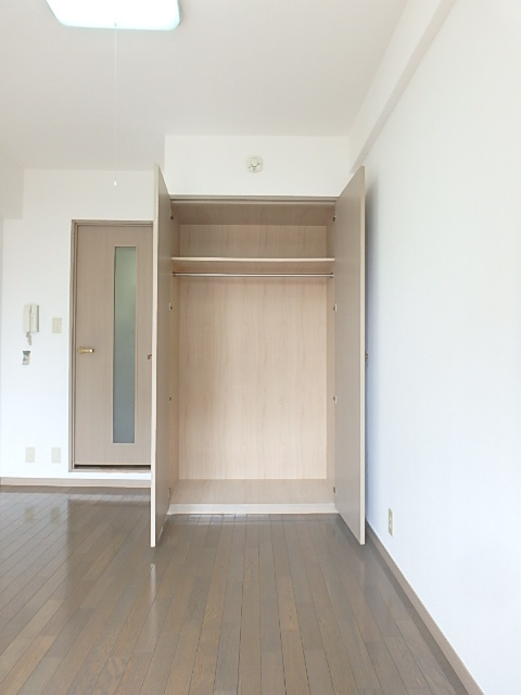 ガラ・シティ高井戸 クローゼット