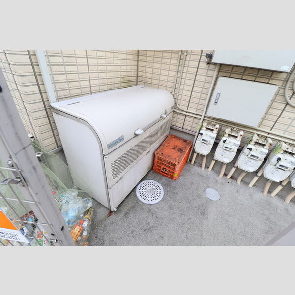 セジュールオッツM ゴミ捨場
