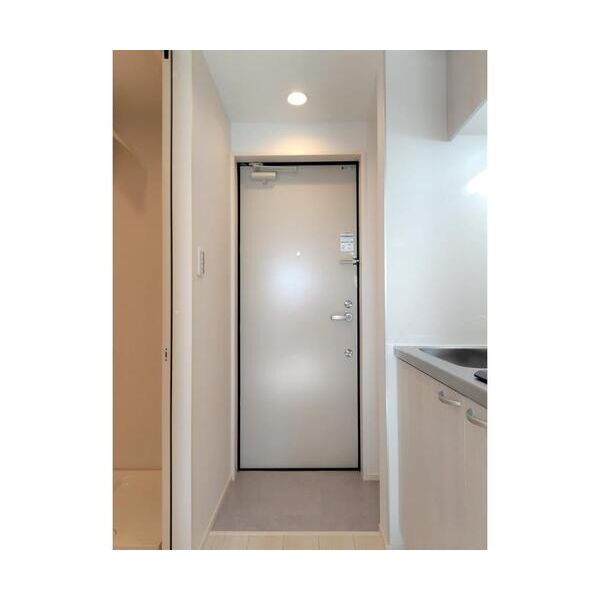 グランレジデンス205号室 玄関