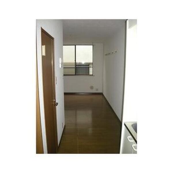 クレストハネスK リビング