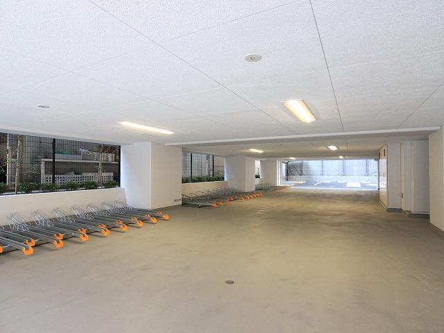 ステージグランデ菊川4階 駐輪場