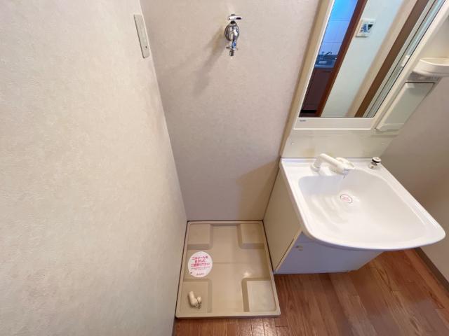 Ｇｒａｎｄｅ　Ｖｉｌｌａ（グランデ　ヴィラ）208号室 洗濯機置場