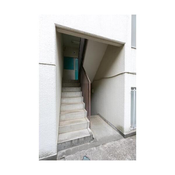 エクセルハイム302号室 エントランス