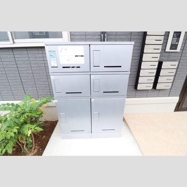 ピースウッド　Ⅱ 宅配ボックス