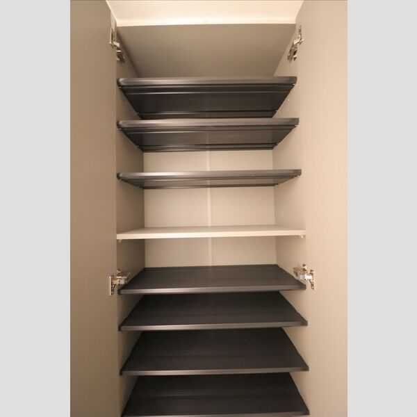 グラナーデ堤通 シューズボックス