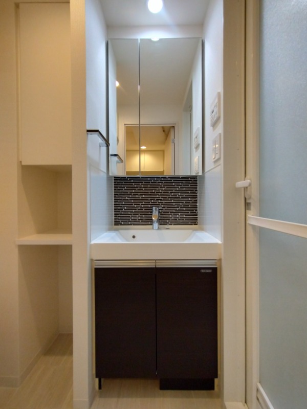 メイクスデザイン入谷アジールコート 洗面