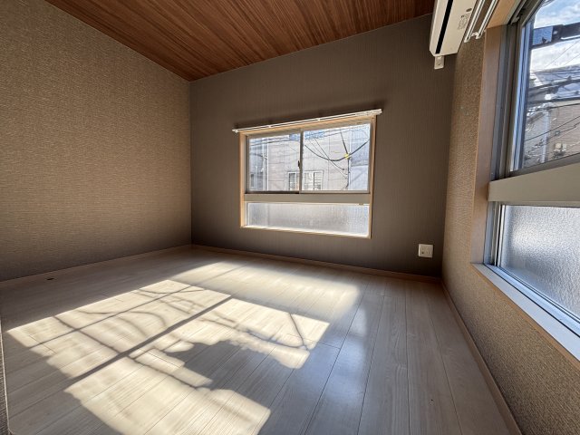 田柄１丁目戸建 寝室