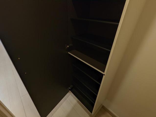 エールスト 下駄箱
