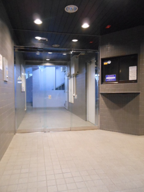 ガラ・ステージ新大塚4階 オートロック付ロビー