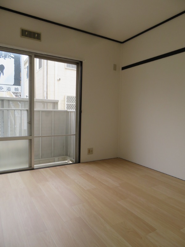 オオクマハイツ1階 リビング