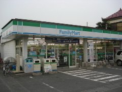 サザンクロスＢ ファミリーマートまで230ｍ