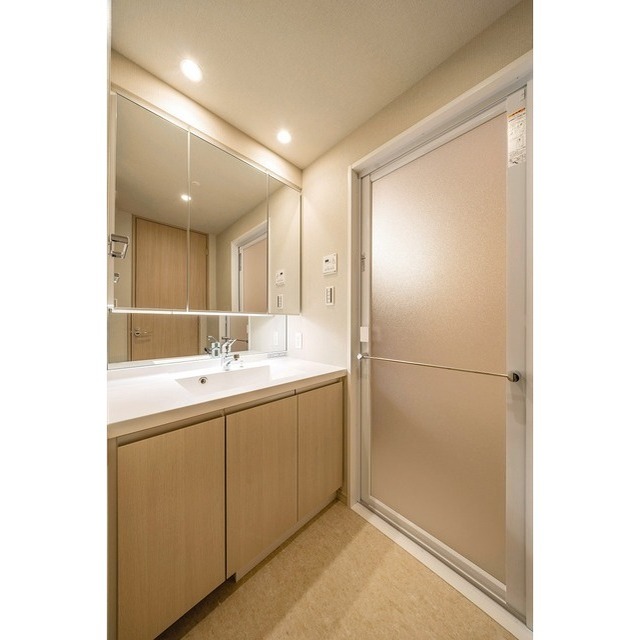 ドゥーエ西馬込0502号室 内観