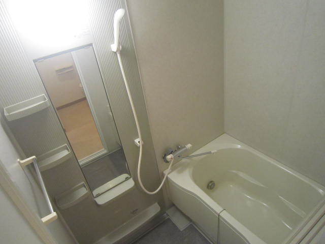 パインリッチ湘南0405号室 お風呂