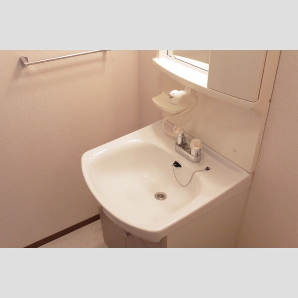 URBAN COURT　B 洗髪洗面タイプを採用