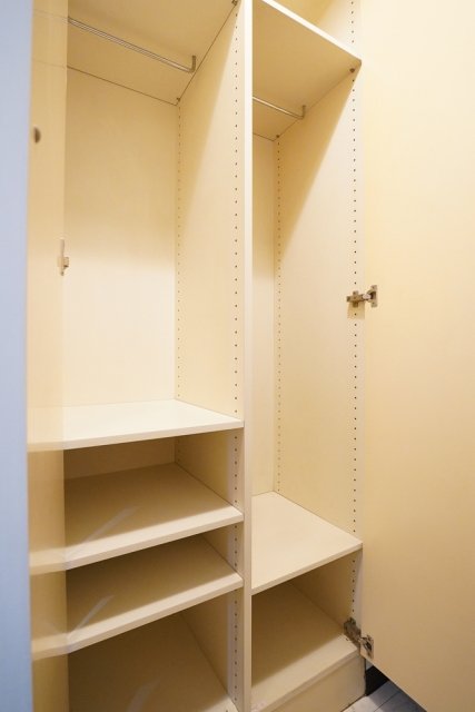 コンドミニアムメイ大倉山 クローゼット