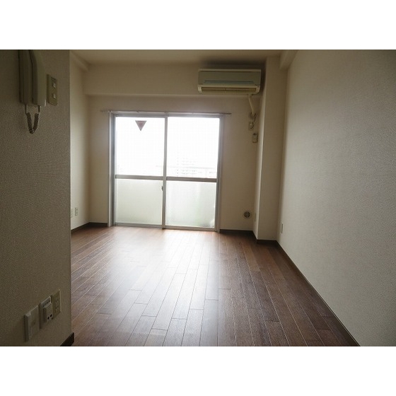 エレガンス綾瀬６0811号室 洋室