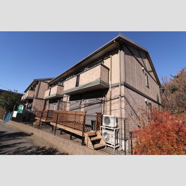 リヴェール101号室 建物外観